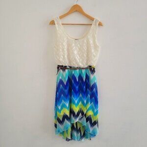 Lily Rose Cream Bodice with Blue Chevron Dress With Belt Size Medium